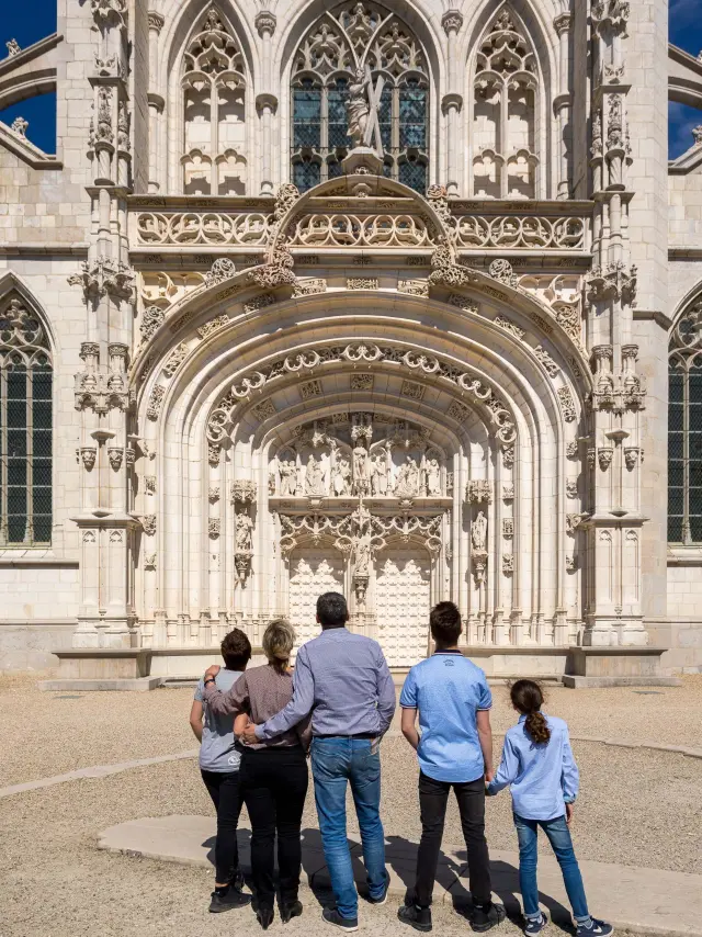 Découverte du Monastere Royal De Brou en famille