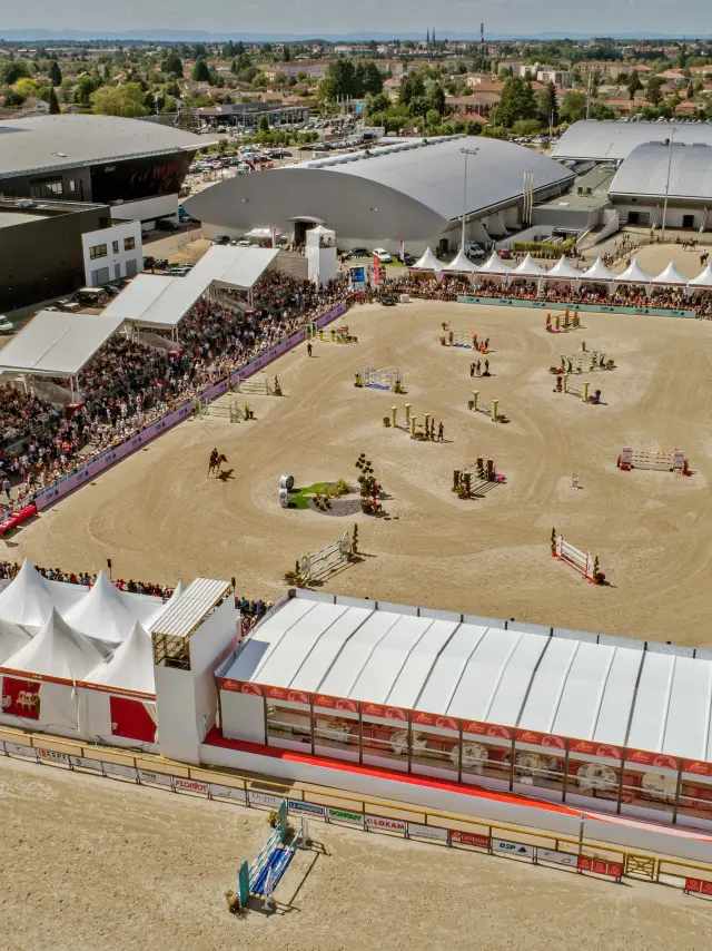 Jumping©jp Poupon Arcom Design