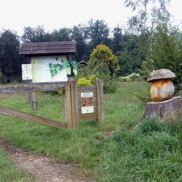 Entree De Larboretumarbres Et Nature